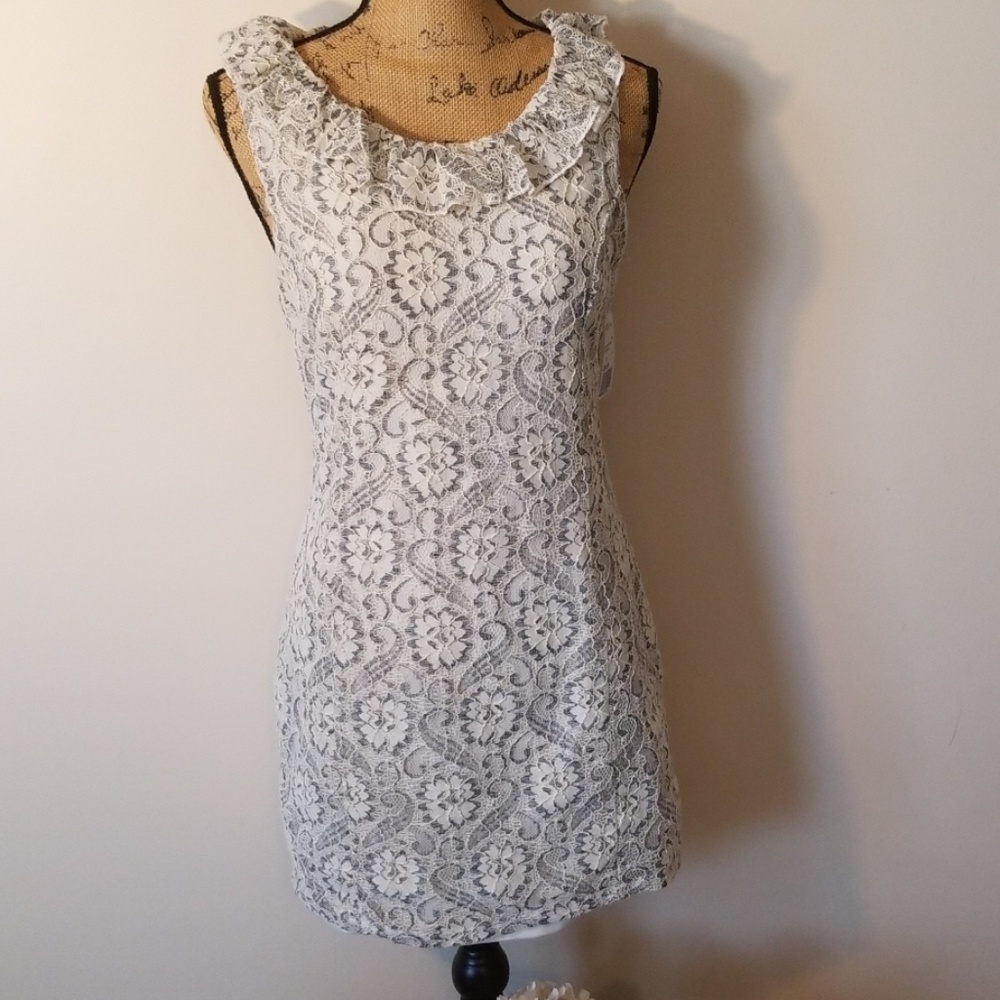 XXI lace Dress